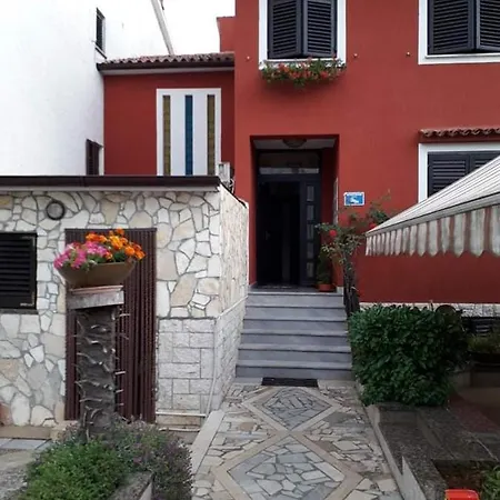 Sub Rosa Apartment Pula